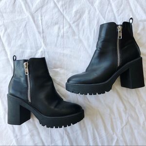 Steve Madden Turbo Zip Boot